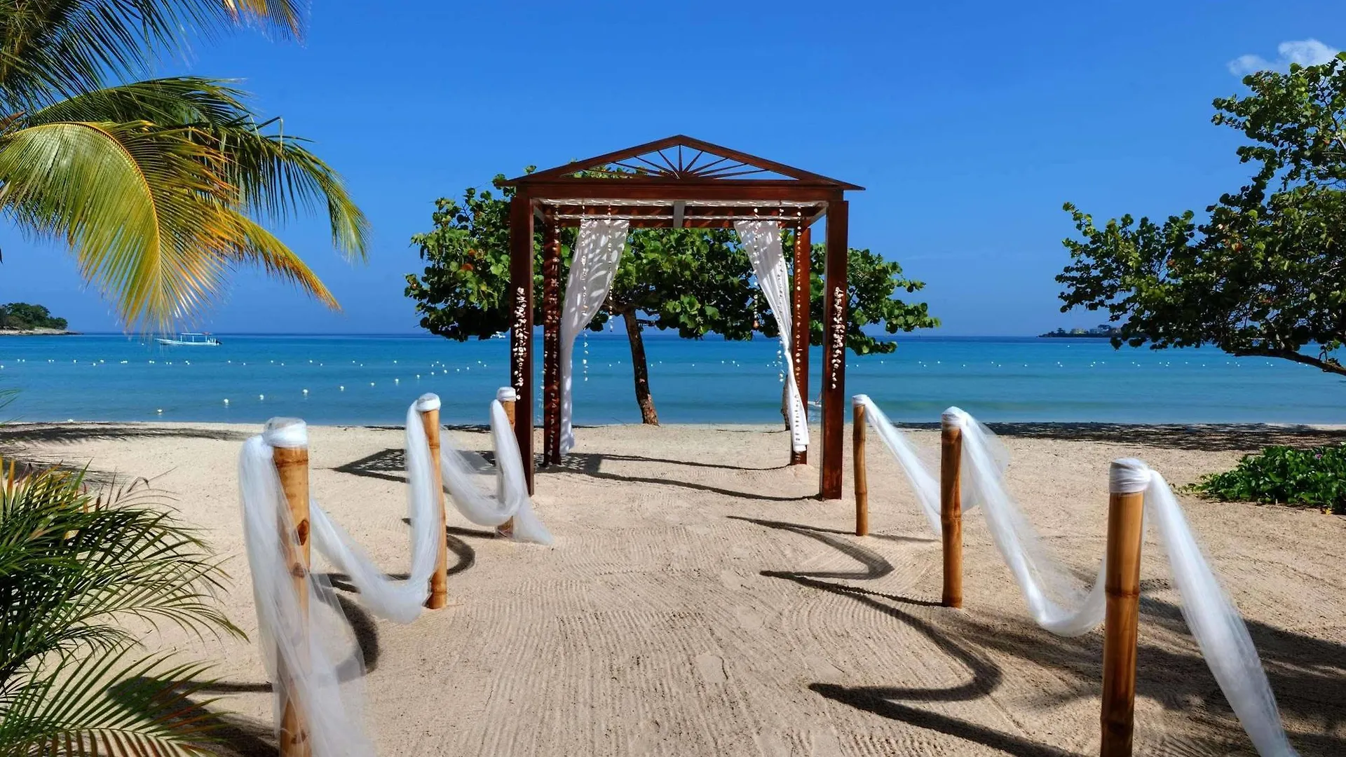 Hotel Couples Negril